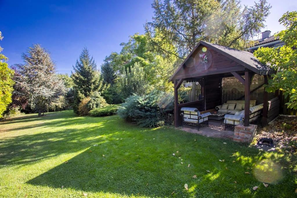 7 Bedroom Secluded Villa Close To Prague Říčany Екстериор снимка
