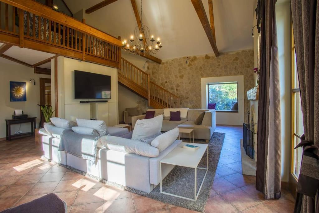 7 Bedroom Secluded Villa Close To Prague Říčany Екстериор снимка